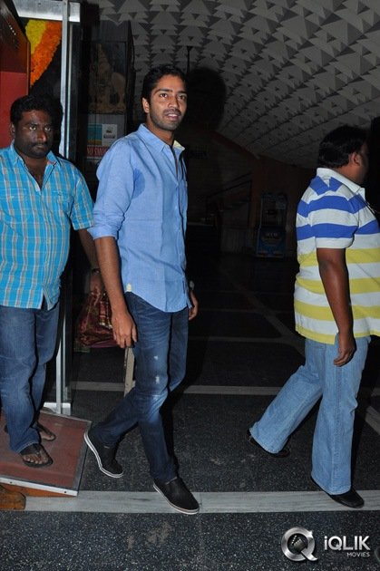 Bandipotu-Movie-Hungama-at-Sandhya-Theatre